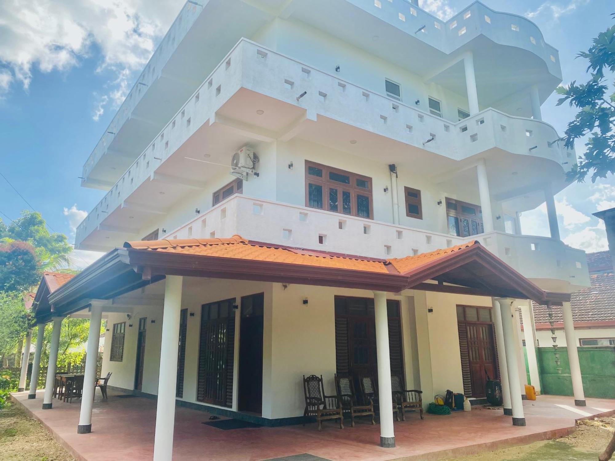 Horizon Guest House Mirissa Exterior foto
