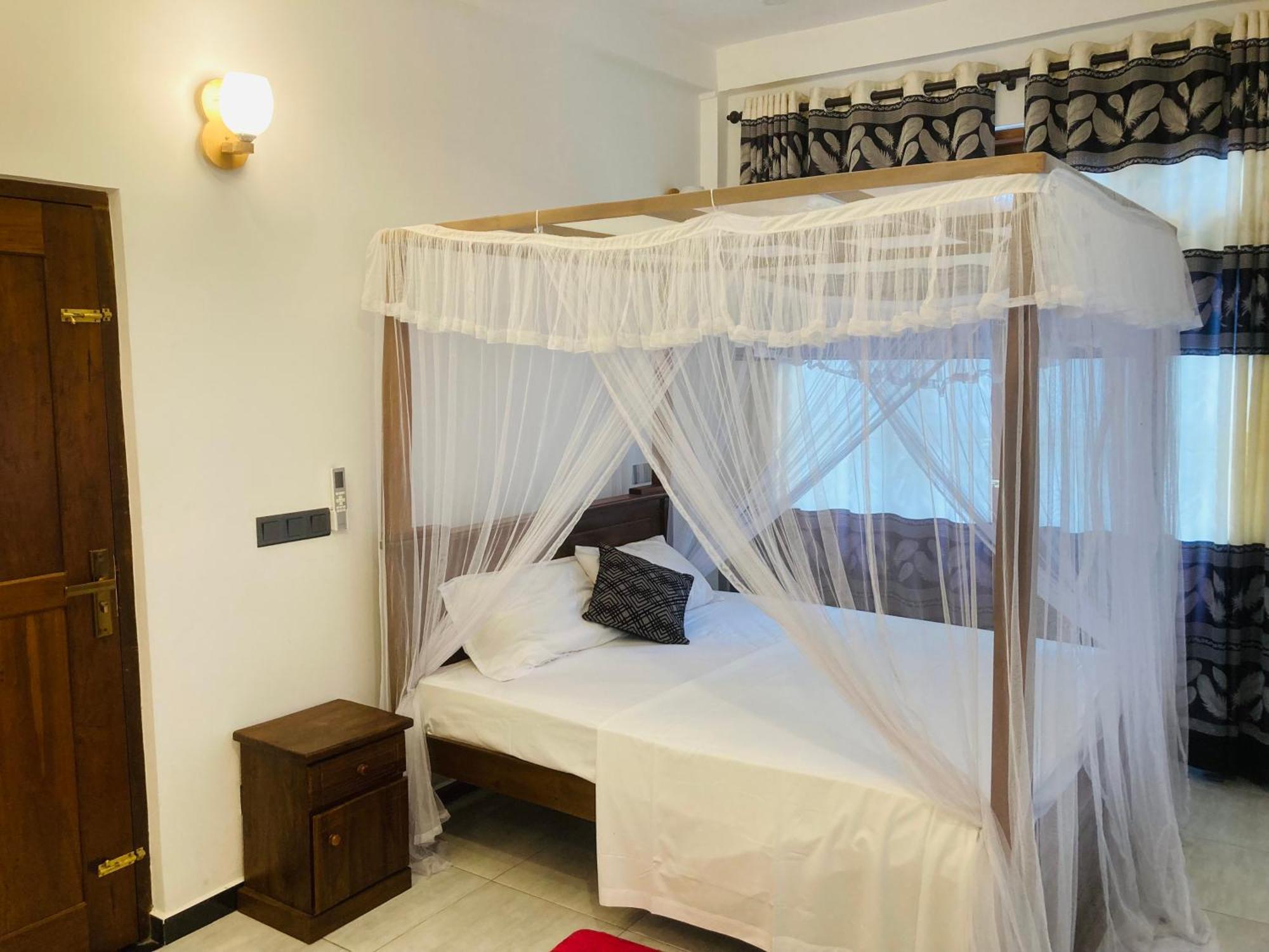 Horizon Guest House Mirissa Exterior foto